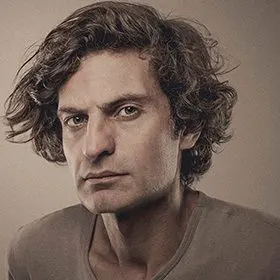 MUHSİN AKGÜN — KiKi Cihangir'de çalan DJ