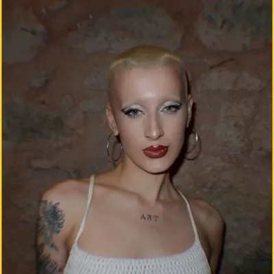 BEİZ — KiKi Cihangir'de çalan DJ