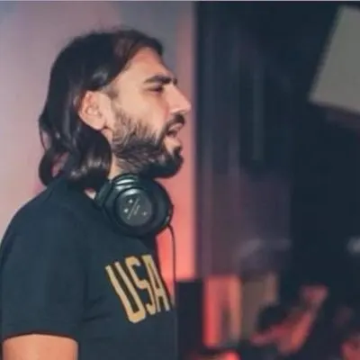 DJ TARKAN — KiKi Cihangir'de çalan DJ