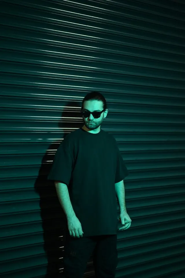 ATAKAN UYSAL — KiKi Cihangir'de çalan DJ