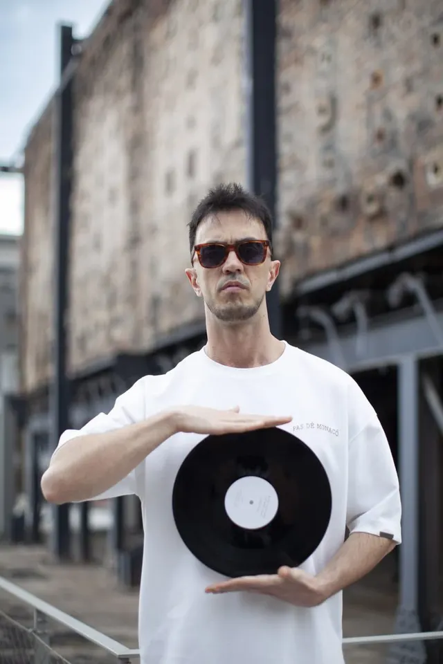 INÄN — KiKi Cihangir'de çalan DJ