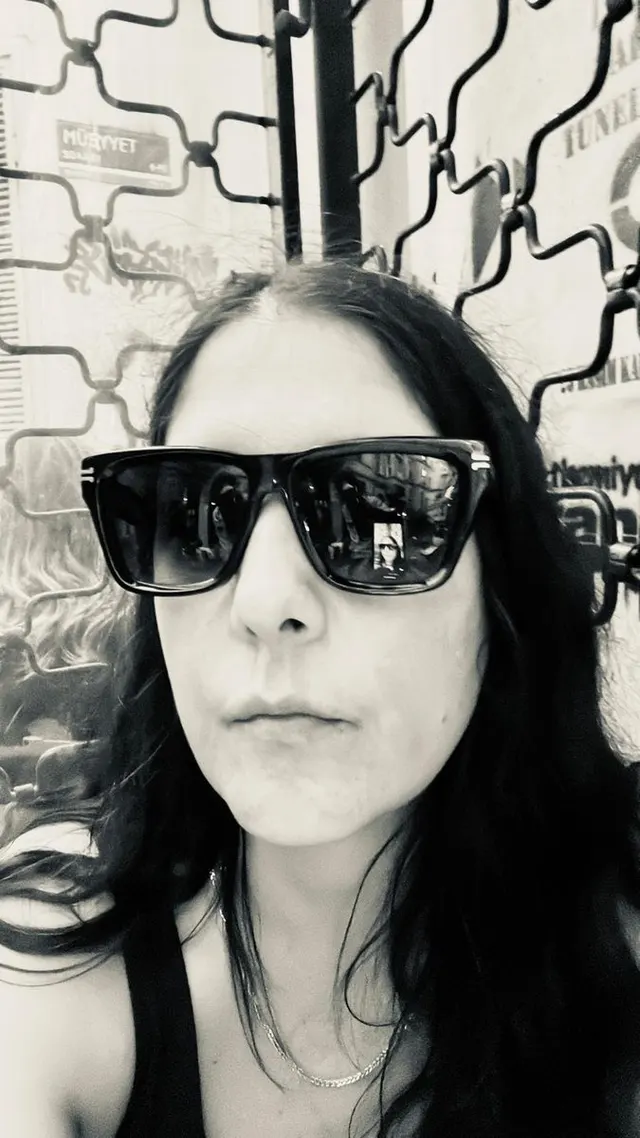 ZEYNEP UZUN — KiKi Cihangir'de çalan DJ